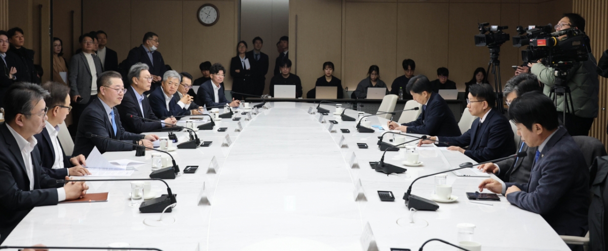 민주당 코스피5000특위 경제형벌민사책임합리화TF – 경제8단체 간담회: : 박일준 대한상의 상근부회장이 인사말을 하고 있다./사진 제공=대한상공회의소