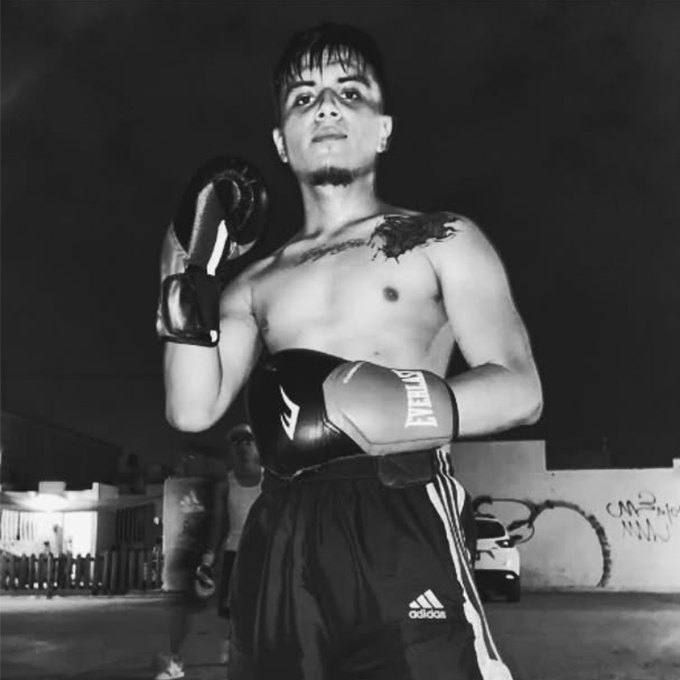 멕시코 복싱 유망주였던 조슈에 다비드 에르난데스(20)가 흉기를 휘두르던 괴한에게 공격 당해 숨졌다. /사진=티탄 로드리게스드리게스