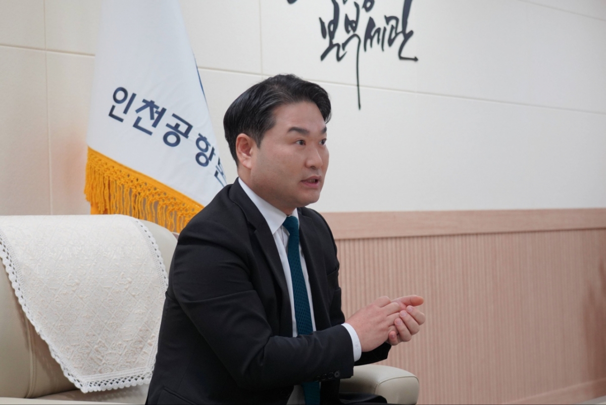 최근 취임한 박헌 인천공항본부세관장이 12일 머니투데이와 인터뷰를 하고 있다/사진제공=인천공항본부세관