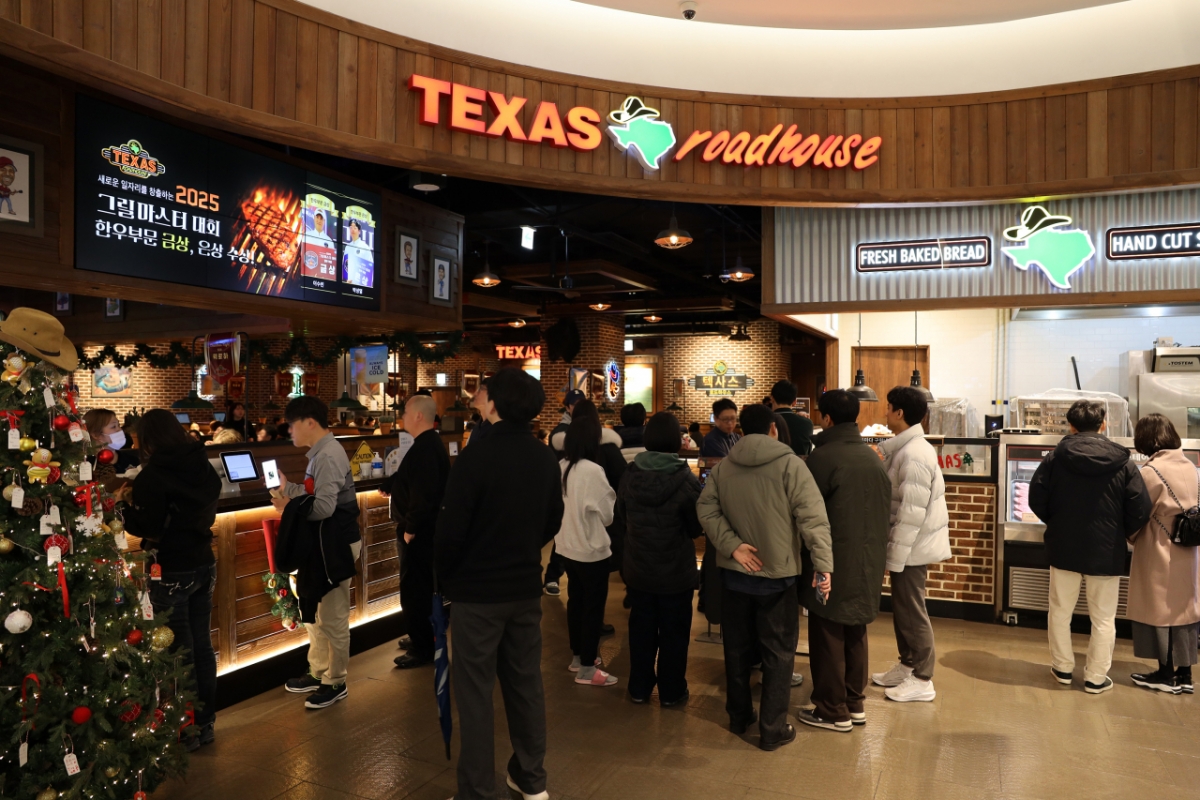 '스테이크'로 '에펠탑 111개' 쌓은 美브랜드 어디?..매출 5배 껑충 - 뉴스 썸네일 이미지