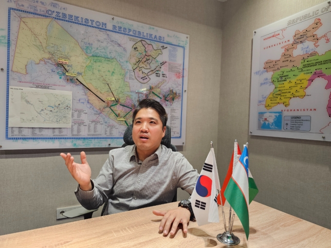 이종엽 KT&G 우즈베키스탄 법인장이 KT&G 해외시장 개척 전략에 대해 설명하고 있다./사진=정진우 기자
