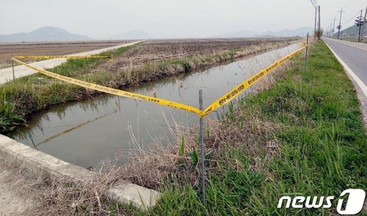 2020년 12월 누나를 살해한 윤모씨가 시신을 유기한 인천의 한 농수로 모습. /사진=뉴스1
