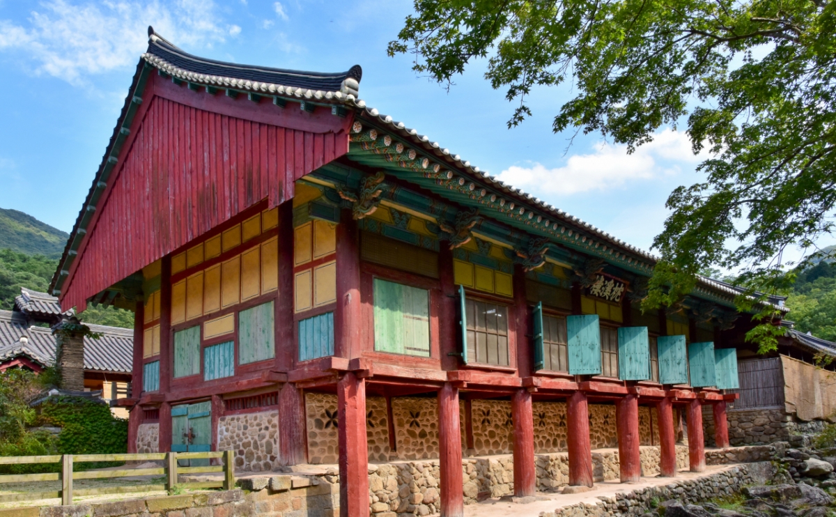 국가지정문화유산 보물로 지정 예고된 순천 송광사 침계루. / 사진 = 국가유산청 제공