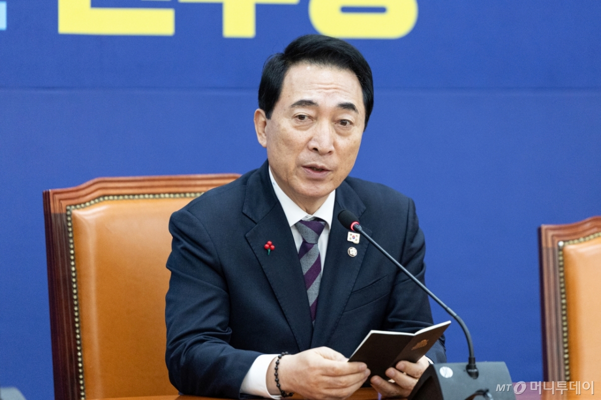 (서울=뉴스1) 이승배 기자 = 박수현 더불어민주당 수석대변인이 21일 서울 여의도 국회에서 열린 기자간담회에서 발언하고 있다. 2025.12.21/뉴스1  Copyright © 뉴스1. All rights reserved. 무단 전재 및 재배포,  AI학습 이용 금지. /사진=(서울=뉴스1) 이승배 기자