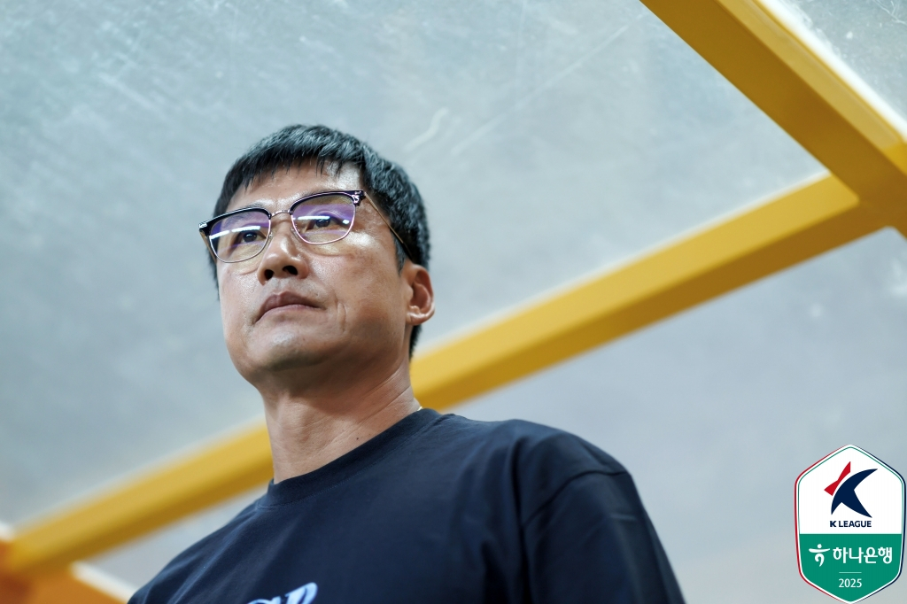 광주FC와 결별한 이정효 감독. /사진=광주FC 제공