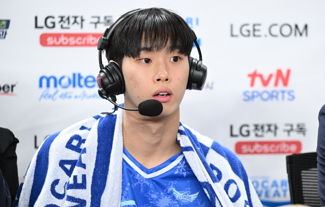 경기 후 인터뷰 중인 양우혁. /사진=KBL 제공