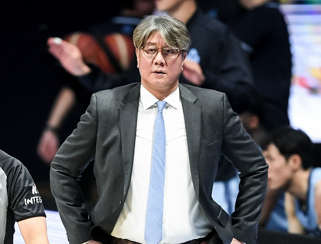 '14점 리드했지만 홈 7연패' 손창환 소노 감독 쓴웃음 