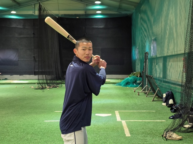 유신고 조희성이 25일 유신고 야구부 체력단련실에서 스타뉴스와 만나 포즈를 취하고 있다. /사진=김동윤 기자