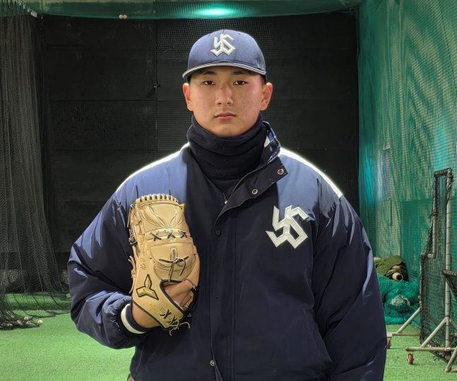 유신고 박찬희가 지난 25일 유신고 야구부 체력단련실에서 스타뉴스와 만나 포즈를 취하고 있다. /사진=김동윤 기자