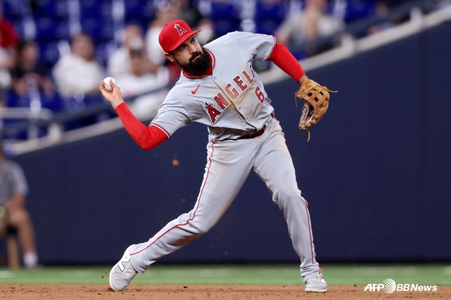 2024시즌 수비하는 앤서니 랜던의 모습. /AFPBBNews=뉴스1