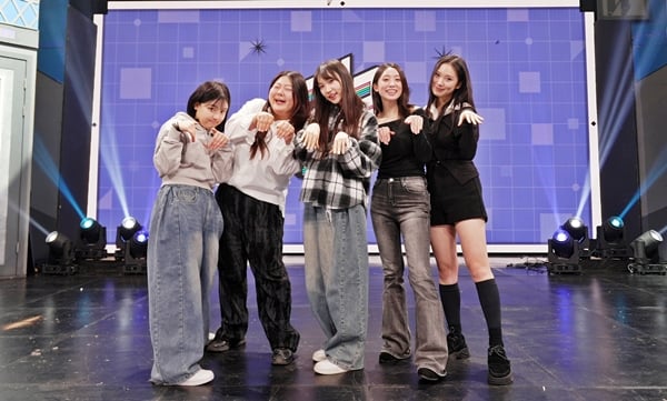 KBS 2TV '개그콘서트'의 손유담(사진 맨 왼쪽부터 오른쪽으로), 김가은,  서성경,  손민경, 황혜선./사진제공=KBS 2TV '개그콘서트'