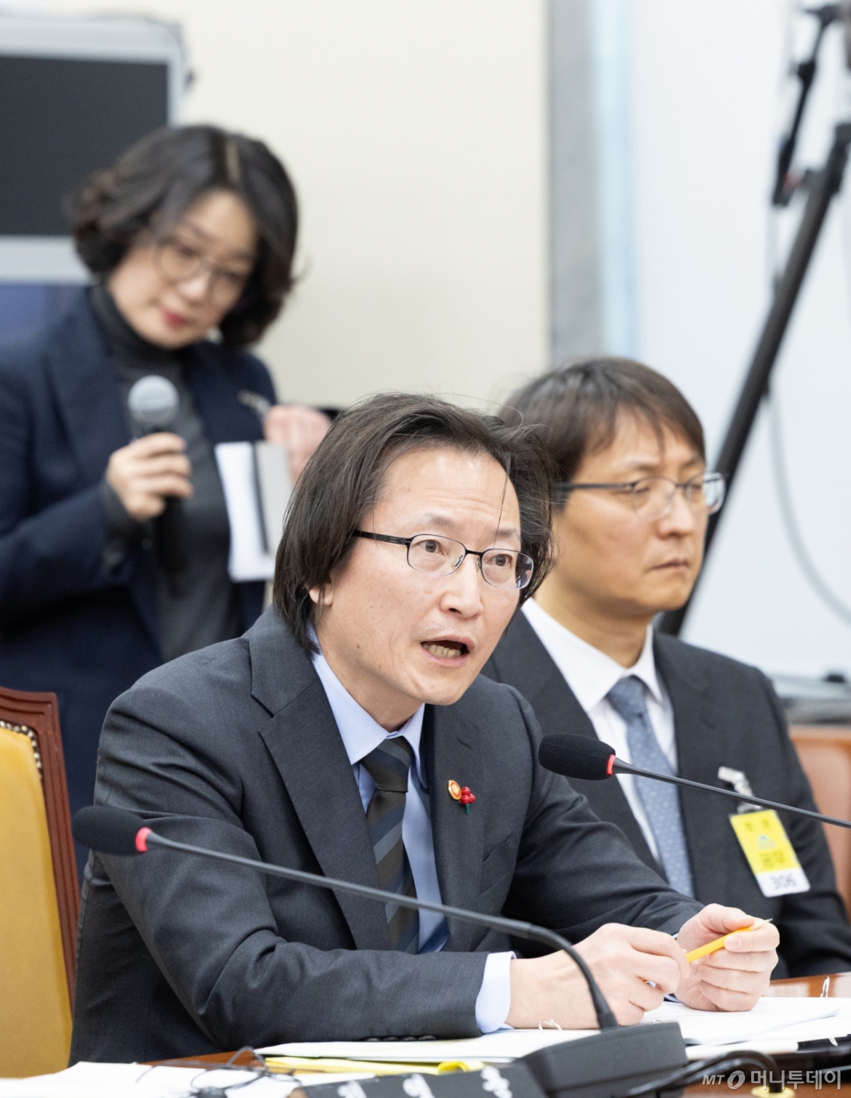 (서울=뉴스1) 이승배 기자 = 주병기 공정거래위원장이 31일 서울 여의도 국회에서 열린 제430회국회(임시회) 쿠팡 침해사고 및 개인정보 유출, 불공정 거래, 노동환경 실태 파악과 재발방지 대책 마련을 위한 연석 청문회에 출석해 의원 질의에 답변하고 있다. 2025.12.31/뉴스1  Copyright © 뉴스1. All rights reserved. 무단 전재 및 재배포,  AI학습 이용 금지. /사진=(서울=뉴스1) 이승배 기자