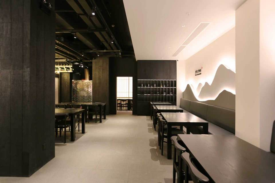 지호한방삼계탕 중국 상하이 난징시루점 내부 전경./사진제공=지호한방삼계탕