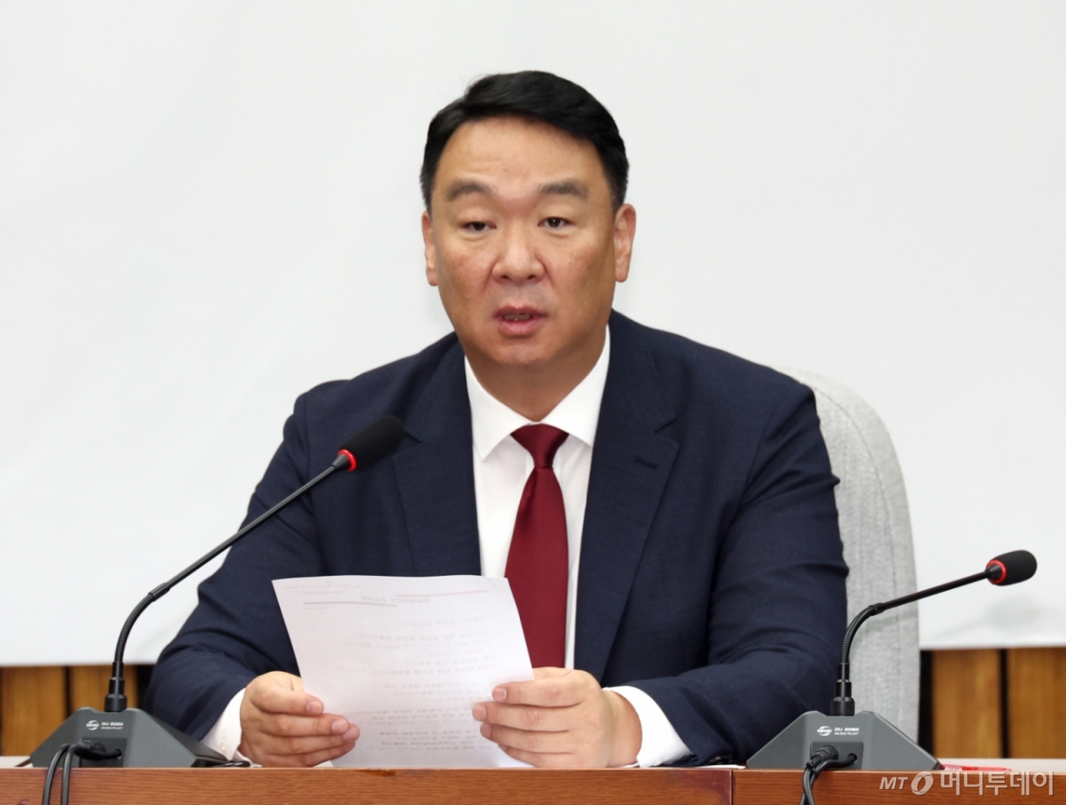 [서울=뉴시스] 김금보 기자 = 정희용 국민의힘 사무총장이 2일 오전 서울 여의도 국회에서 열린 원내대책회의에서 발언하고 있다. 2025.09.02. kgb@newsis.com /사진=김금보