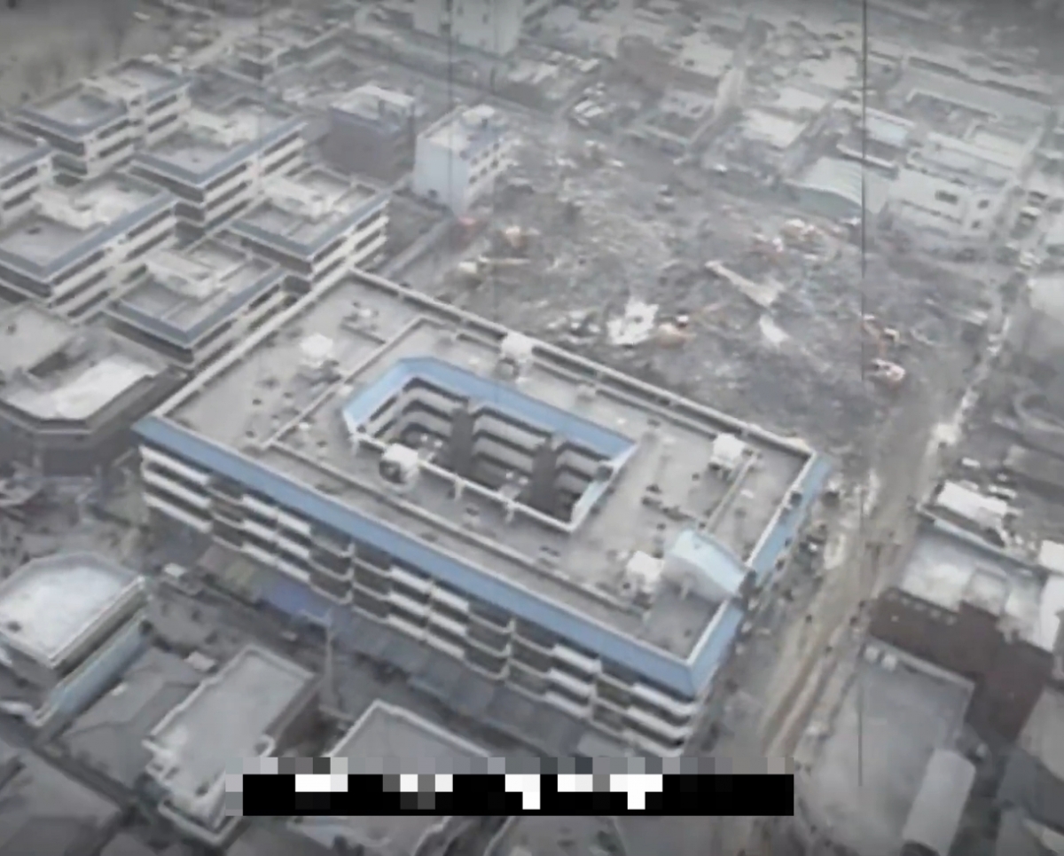 가스통 연쇄 폭발 후 한순간에 무너져 내린 우암상가아파트. /사진=MBC 유튜브 채널 '모지' 갈무리 