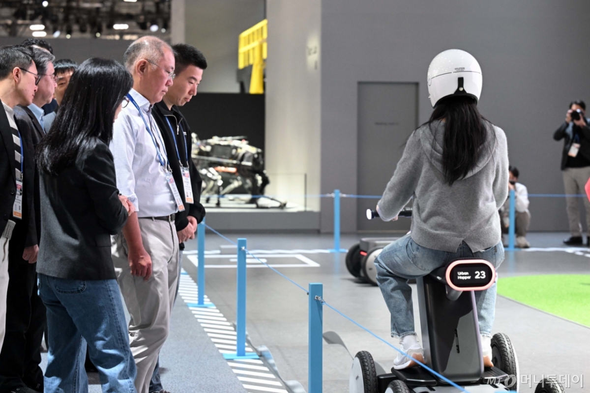 정의선·젠슨 황, 美서 '깐부 2차'… 피지컬AI 동맹 끈끈해진다