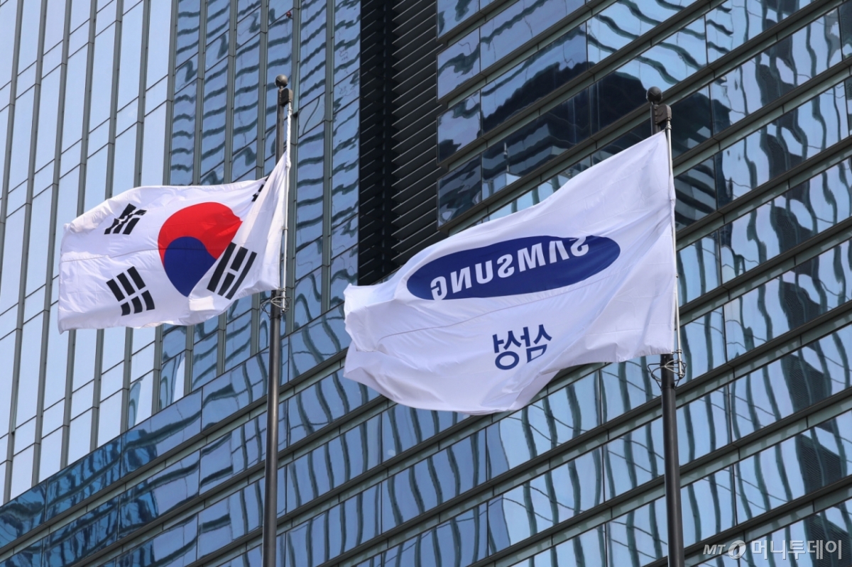 [서울=뉴시스] 권창회 기자 = 서울 삼성전자 서초사옥 전경. 2025.10.30. kch0523@newsis.com /사진=권창회