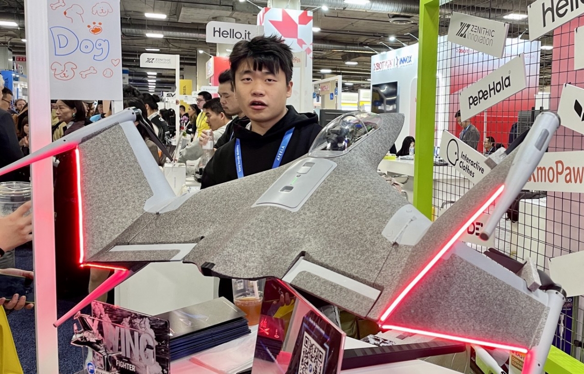 CES 2026에 등장한 중국 스타트업의 비행체 모형/사진=김성휘 