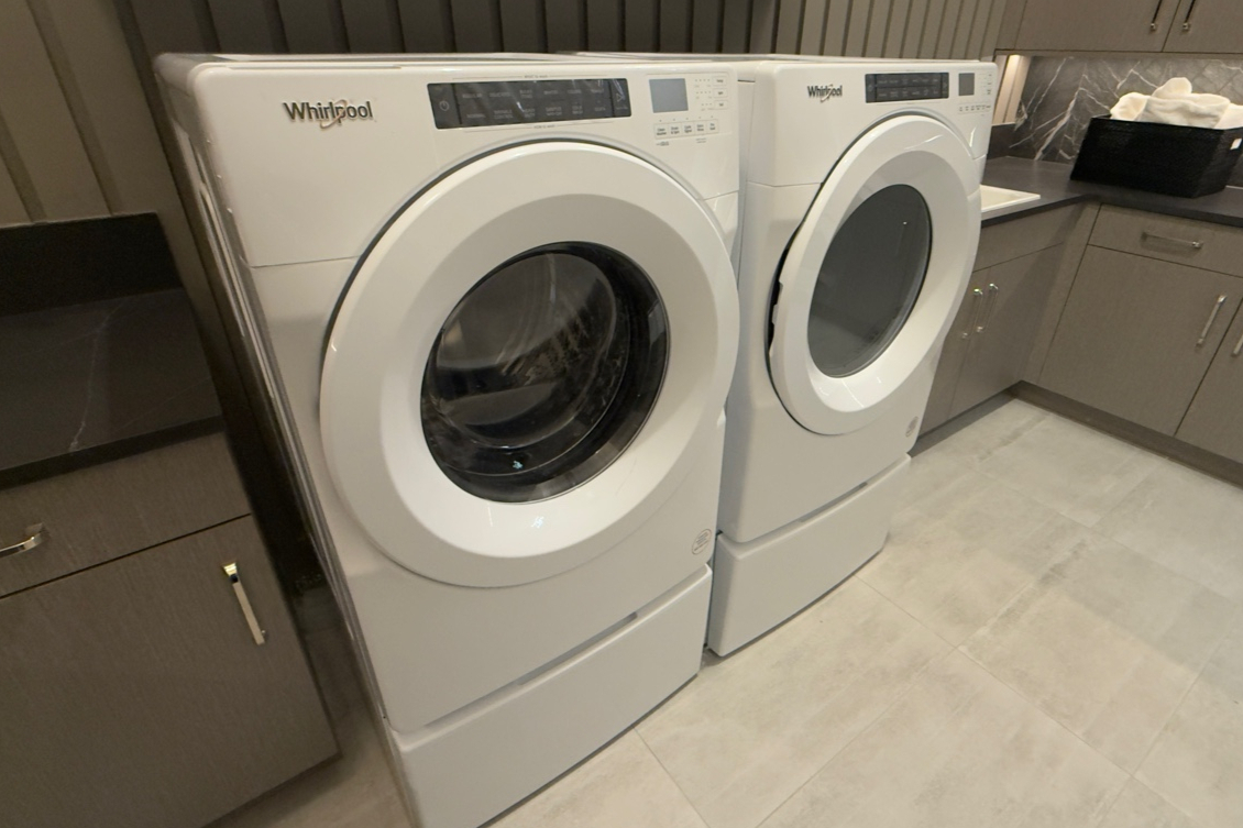 미국 라스베이거스의 고급 주거 단지 '스프링 밸리'에 위치한 LG전자 초고급 빌트인 가전 브랜드 'SKS'의 모델하우스 모습. 손님이 쓰지 않는 안쪽 세탁실 등에는 월풀 가전이 쓰인다. /사진=김남이 기자