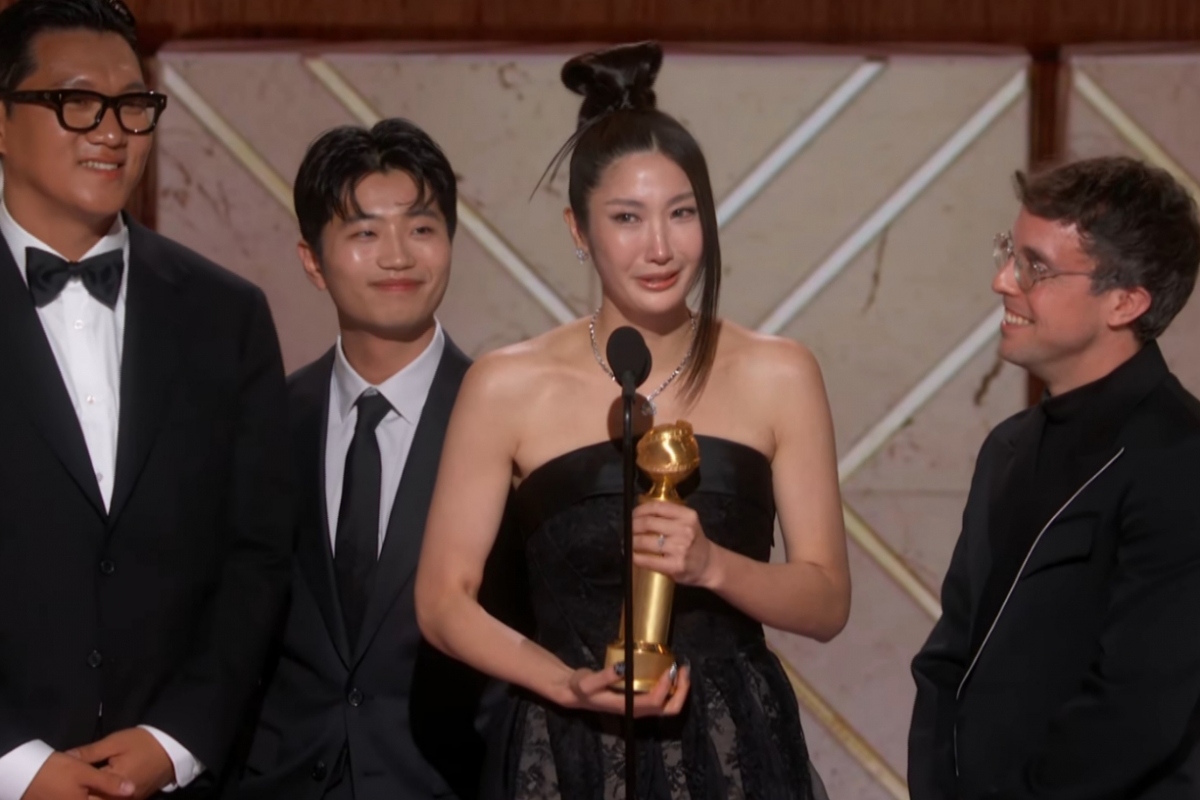 영화 '케이팝 데몬 헌터스'의 주인공 루미의 가창자이자 '골든'의 작곡가인 가수 겸 작곡가 이재(EJAE)11일(현지시간) 미국 캘리포니아주 베벌리힐스의 베벌리 힐튼 호텔에서 진행된 제83회 골든글로브 시상식에서 최우수 주제가상을 받았다./사진=유튜브 채널 '골든 글로브' 영상