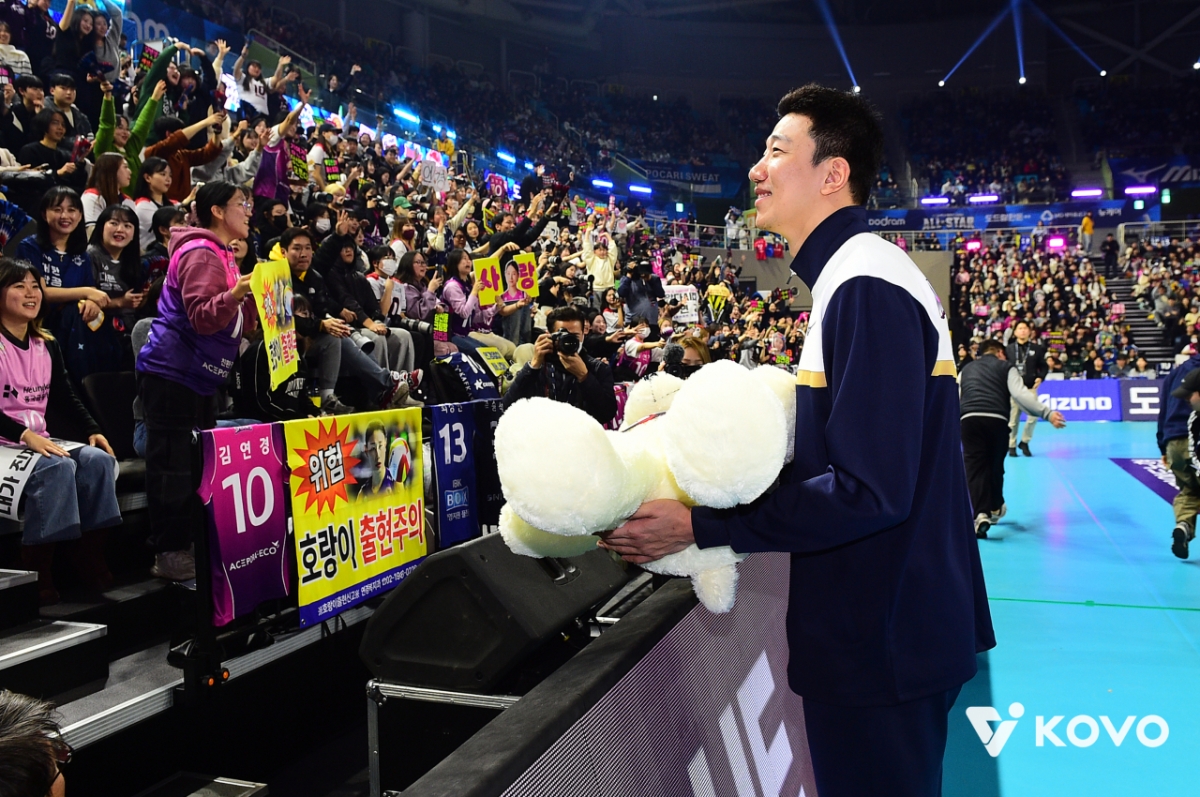 지난 2023~2024 V-리그 올스타전 모습. /사진=한국배구연맹 제공