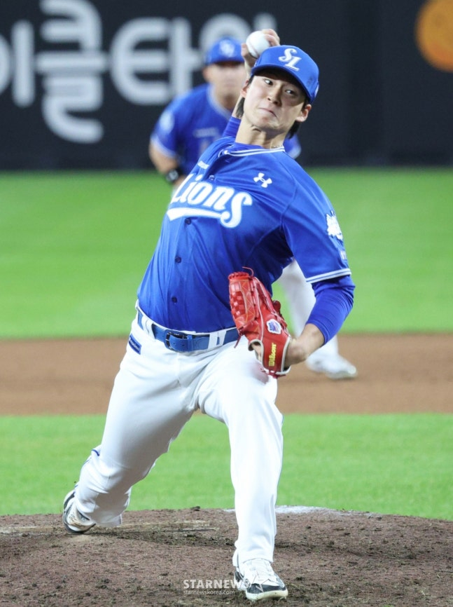 억대 연봉자에 합류한 이호성. /사진=김진경 대기자