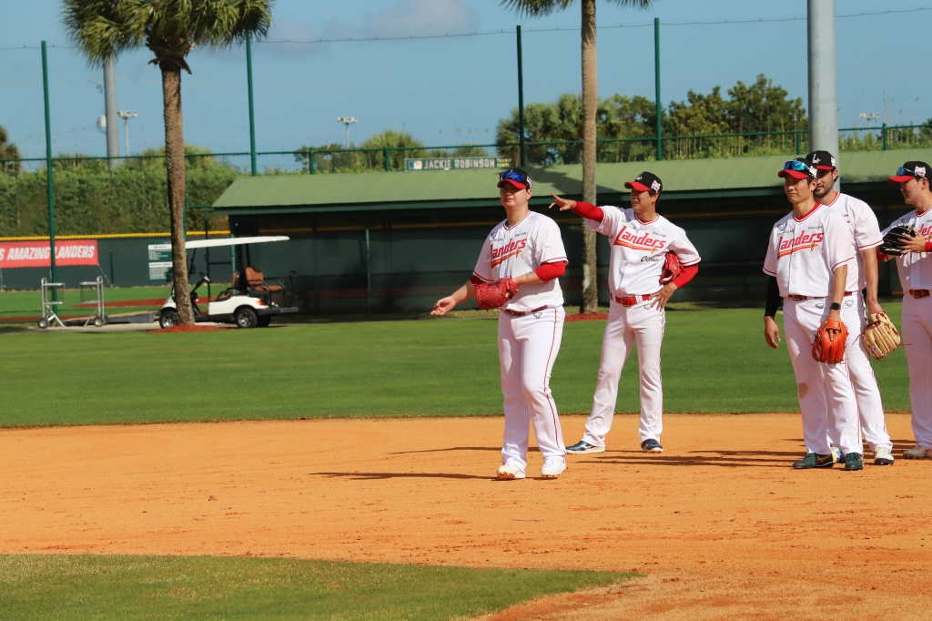 SSG 랜더스 선수단의 미국 플로리다 스프링캠프 훈련 모습. /사진=SSG 랜더스 제공