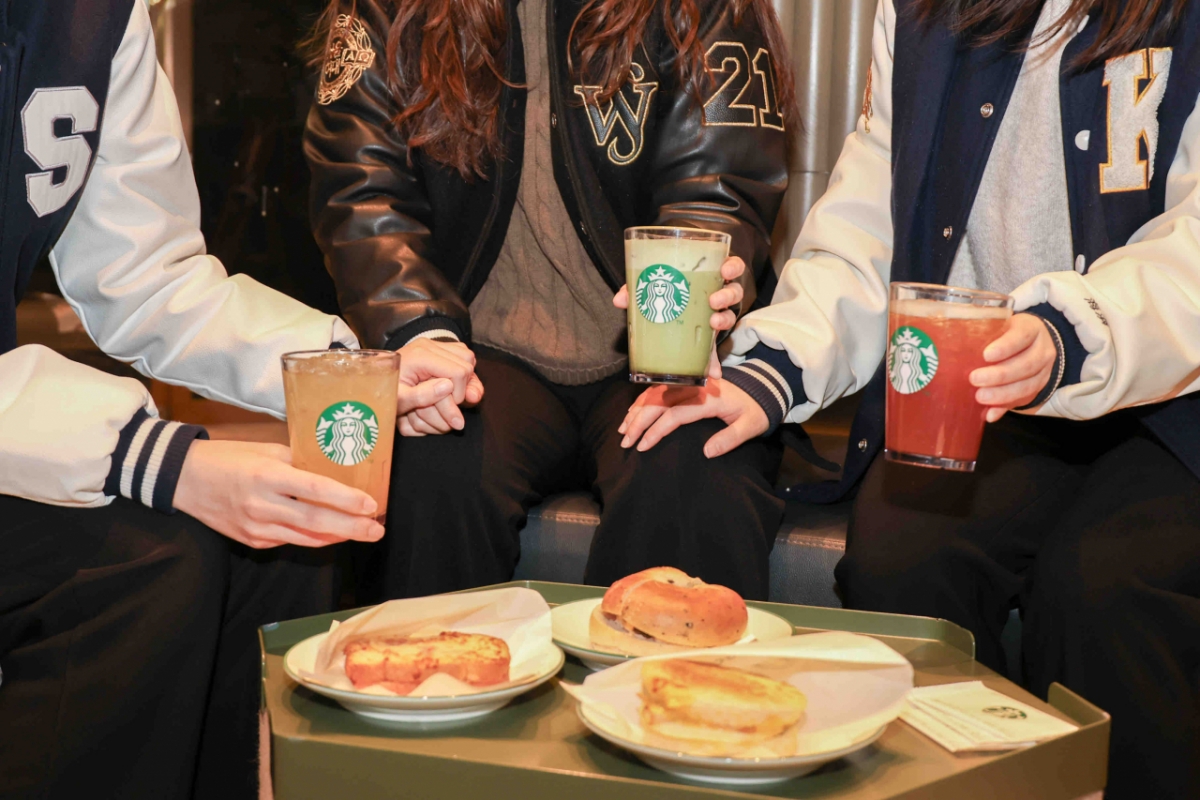 스타벅스 코리아의 대학생 전용 멤버십 '캠퍼스 버디'가 출시 1년 4개월 만에 누적 가입자 수 55만명을 넘었다. /사진제공=스타벅스 코리아