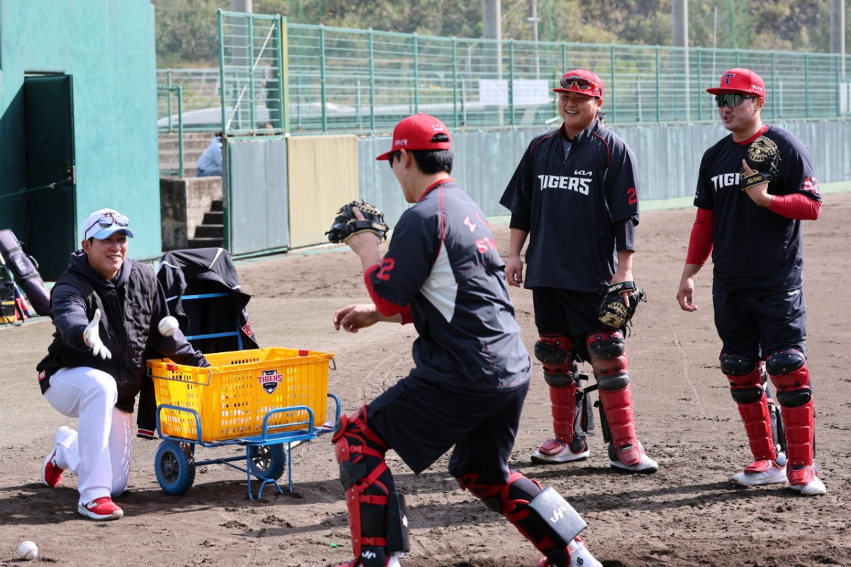 일본 가고시마현 아마미오시마에서 훈련 중인 KIA 타이거즈 선수단 모습. /사진=KIA 타이거즈 제공