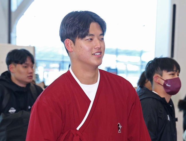 지난 22일 대만 가오슝 출국길에 나서는 박준현. /사진=키움 히어로즈
