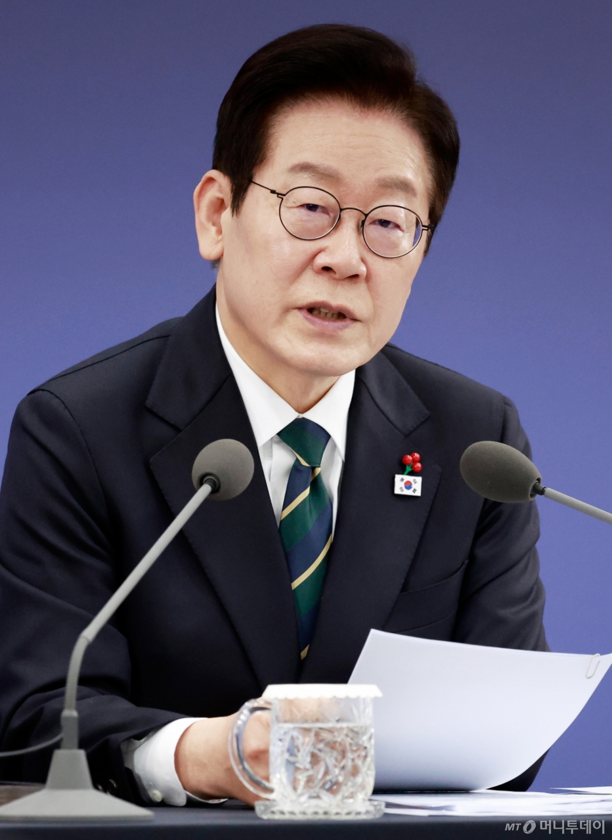 (부산=뉴스1) 허경 기자 = 이재명 대통령이 23일 부산 동구 해양수산부 청사에서 열린 국무회의에서 발언하고 있다. (대통령실통신사진기자단) 2025.12.23/뉴스1  Copyright © 뉴스1. All rights reserved. 무단 전재 및 재배포,  AI학습 이용 금지. /사진=(부산=뉴스1) 허경 기자