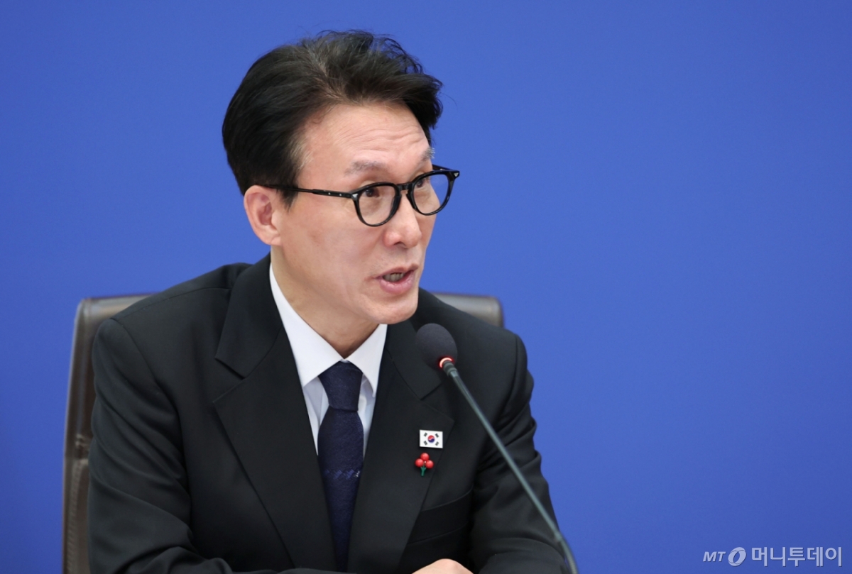 김민석 국무총리가 지난달 27일 청와대에서 열린 국무회의에서 발언하고 있다. /사진=뉴시스