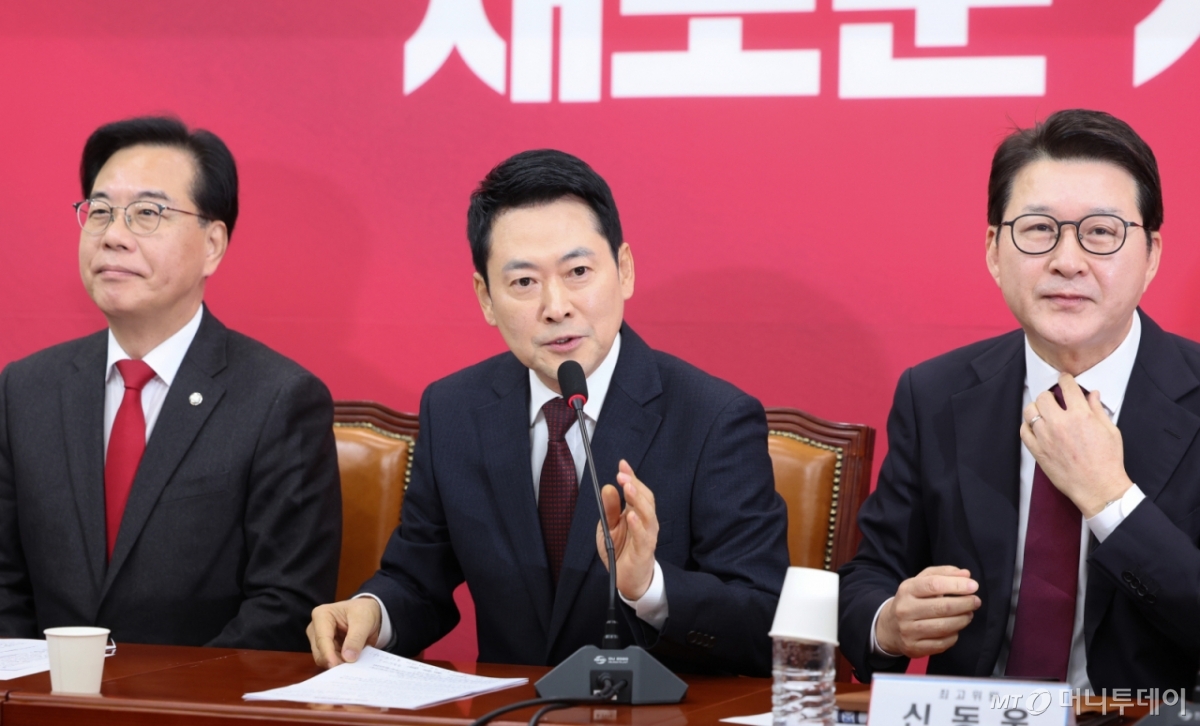(서울=뉴스1) 신웅수 기자 = 장동혁 국민의힘 대표가 2이 서울 여의도 국회에서 열린 최고위원회의에서 발언하고 있다. 2026.2.2/뉴스1 Copyright © 뉴스1. All rights reserved. 무단 전재 및 재배포, AI학습 이용 금지. /사진=(서울=뉴스1) 신웅수 기자