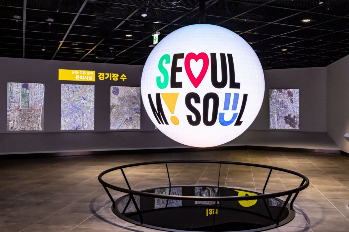 서울시는 본청 지하공간을 '서울갤러리'로 꾸며 5일 개관했다. /사진제공=서울시