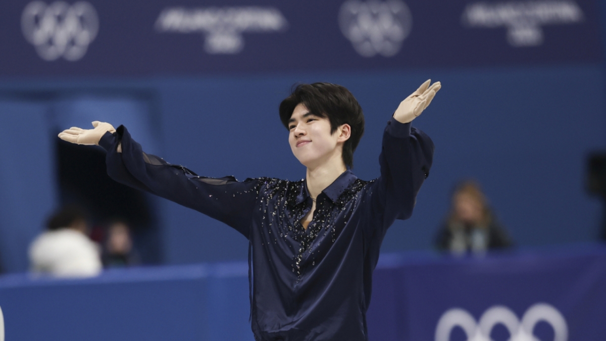 피겨스케이팅 팀 이벤트 남자 싱글 차준환이 7일(현지시간) 이탈리아 밀라노 아이스 스케이팅 아레나 경기장에서 열린 2026 밀라노·코르티나 담페초 동계올림픽 팀 이벤트 단체전 남자 싱글 쇼트 프로그램에서 연기를 마치고 인사를 하고 있다. /사진=뉴시스 