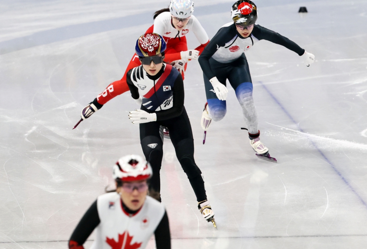 쇼트트랙 김길리가 10일(현지 시간) 이탈리아 밀라노 아이스스케이팅 아레나에서 열린 2026 밀라노·코르티나 담페초 동계올림픽 쇼트트랙 여자 500m 예선경기에서 결승선으로 들어오고 있다/사진=뉴시스