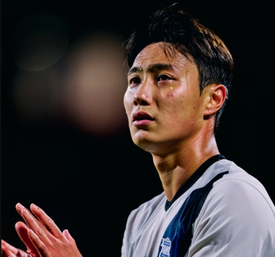 버밍엄 시티 미드필더 백승호. /사진=버밍엄 시티 공식 SNS 갈무리