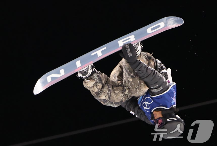 기술을 펼치는 이채운. /사진=뉴스1