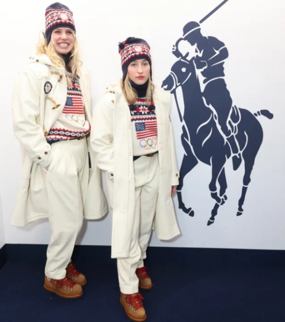 2026 밀라노·코르티나담페초 동계올림픽에 출전한 소피아 커비(가운데). /사진=더선 갈무리