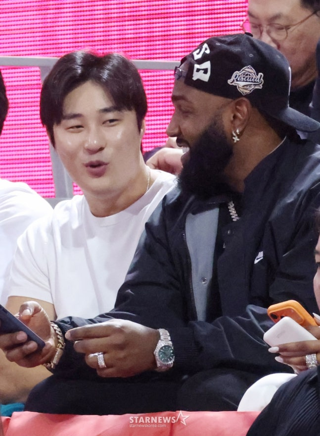 김하성(왼쪽)과 오주나. /사진=김진경 대기자