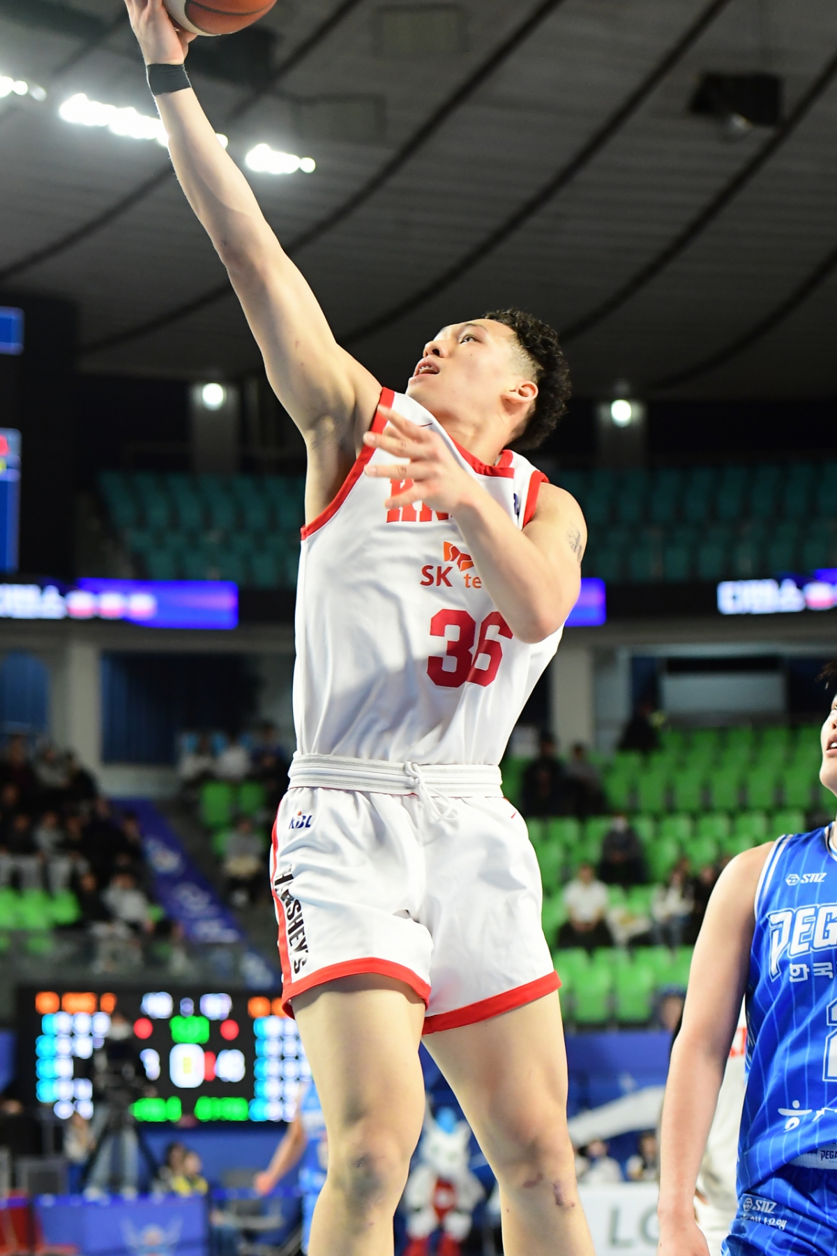 에디 다니엘이 대구 한국가스공사전 레이업을 올려놓고 있다. /사진=KBL 제공