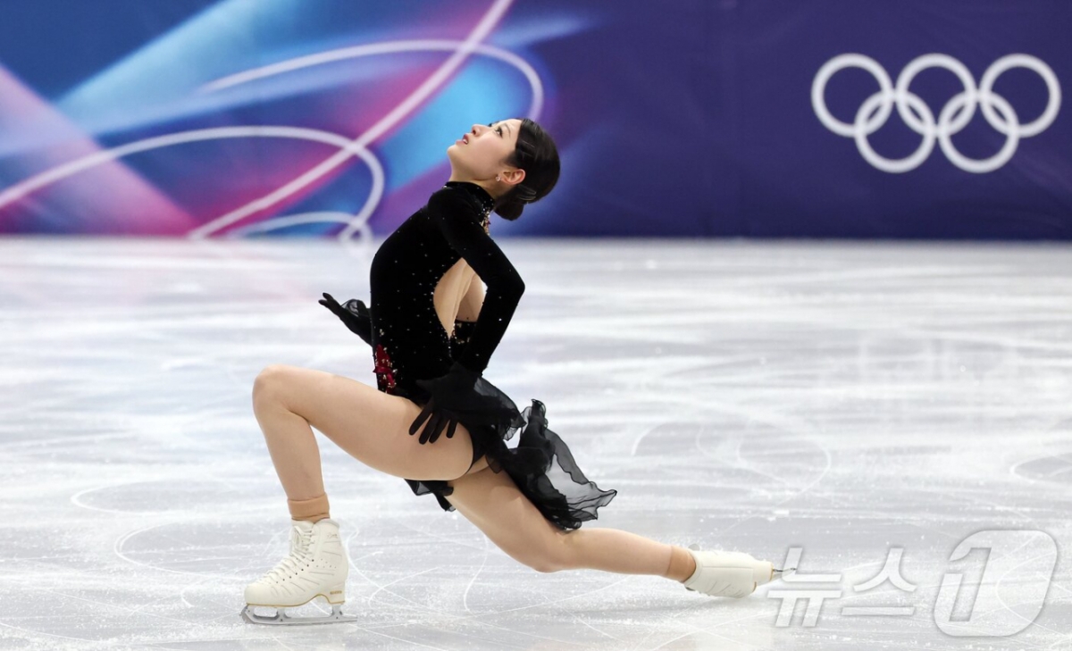 이해인이 2026 밀라노·코르티나담페초 동계 올림픽 피겨스케이팅 여자 싱글 프리스케이팅 연기를 펼치고 있다. /사진=뉴스1