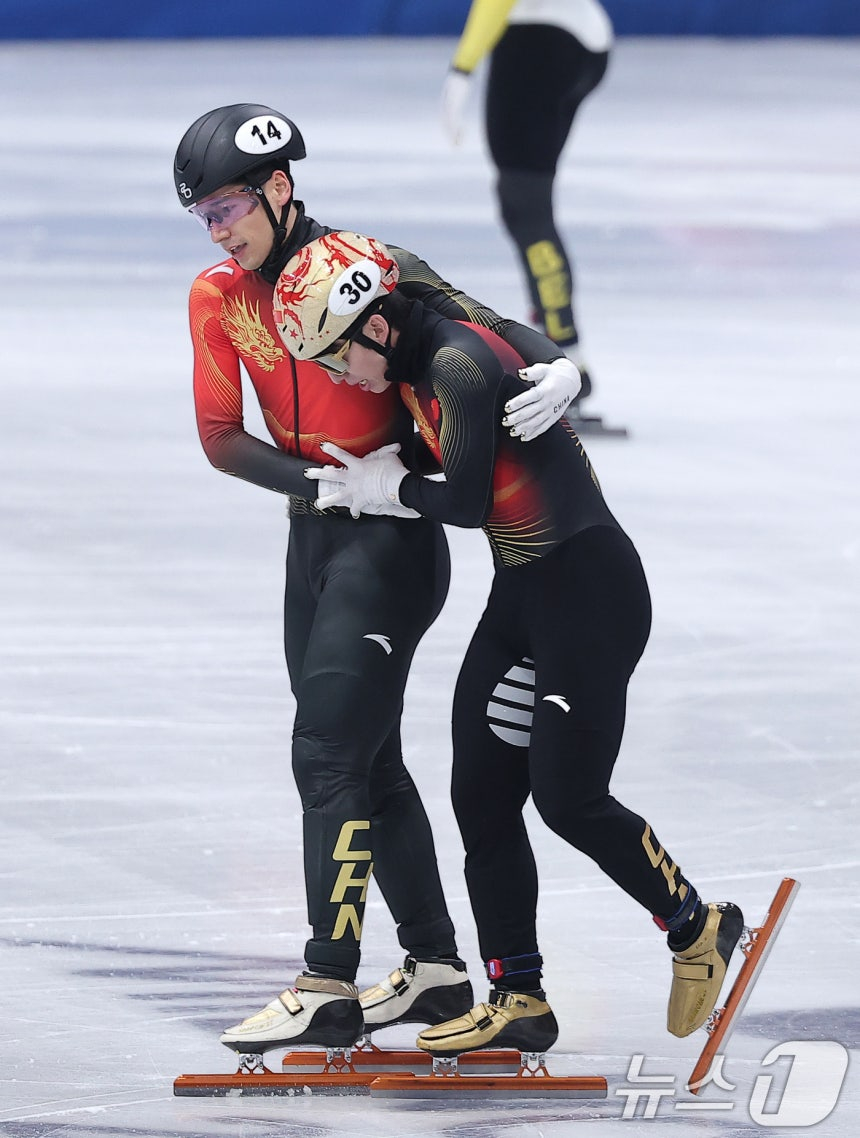 중국 쇼트트랙 국가대표 린샤오쥔(오른쪽, 한국명 임효준). /사진=뉴스1