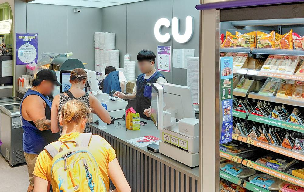 CU 명동역점./사진제공=BGF리테일