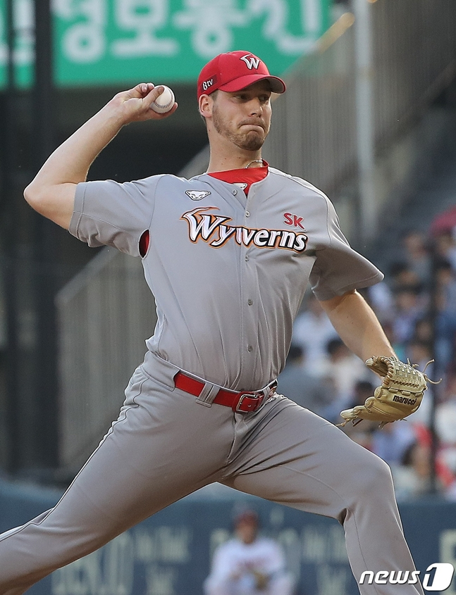 2019시즌 SK 와이번스 유니폼을 입었던 다익손. /사진=뉴스1