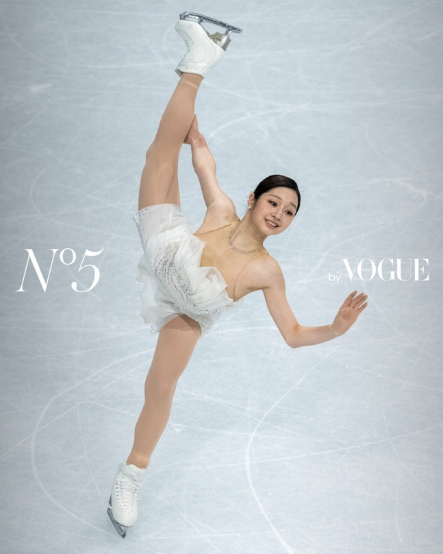 2026 밀라노·코르티나담페초 동계 올림픽 피겨스케이팅 프리스케이팅에서 연기를 펼치고 있는 신지아. /사진=보그 이탈리아 공식 SNS