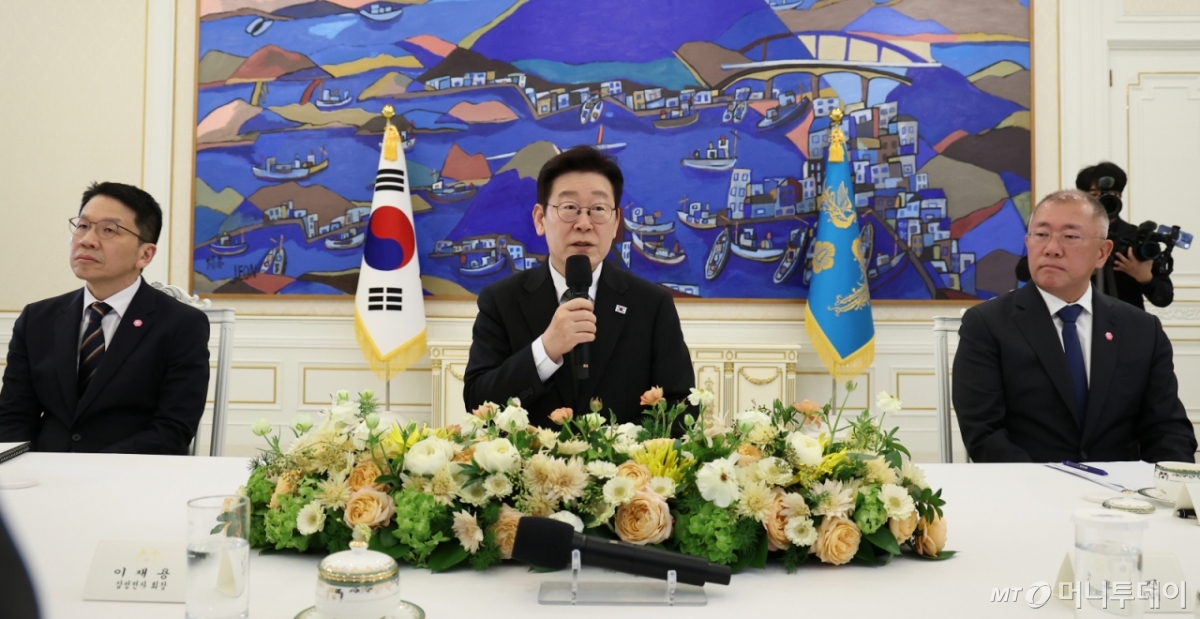 (서울=뉴스1) 이재명 기자 = 이재명 대통령이 4일 청와대에서 열린 청년일자리와 지방투자 확대를 위한 기업간담회에서 발언을 하고 있다. 2026.2.4/뉴스1 Copyright © 뉴스1. All rights reserved. 무단 전재 및 재배포, AI학습 이용 금지. /사진=(서울=뉴스1) 이재명 기자