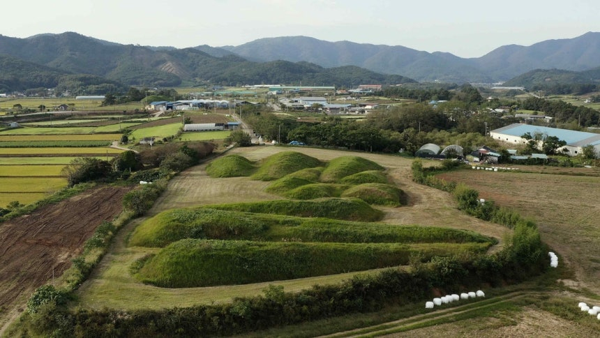 국가유산 사적으로 지정 예고된 '함평 예덕리 고분군' 전경. / 사진제공 = 국가유산청
