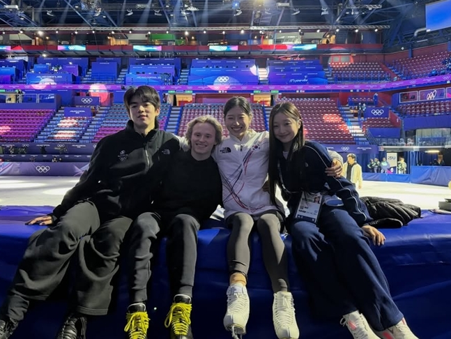 올림픽을 모두 마친 뒤 기념 촬영을 하고 있는 차준환(왼쪽부터), 말라닌, 이해인, 신지아. /사진=이해인 공식 SNS