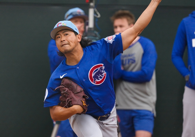 불펜 피칭을 하고 있는 이마나가. /사진=시카고 컵스 공식 SNS